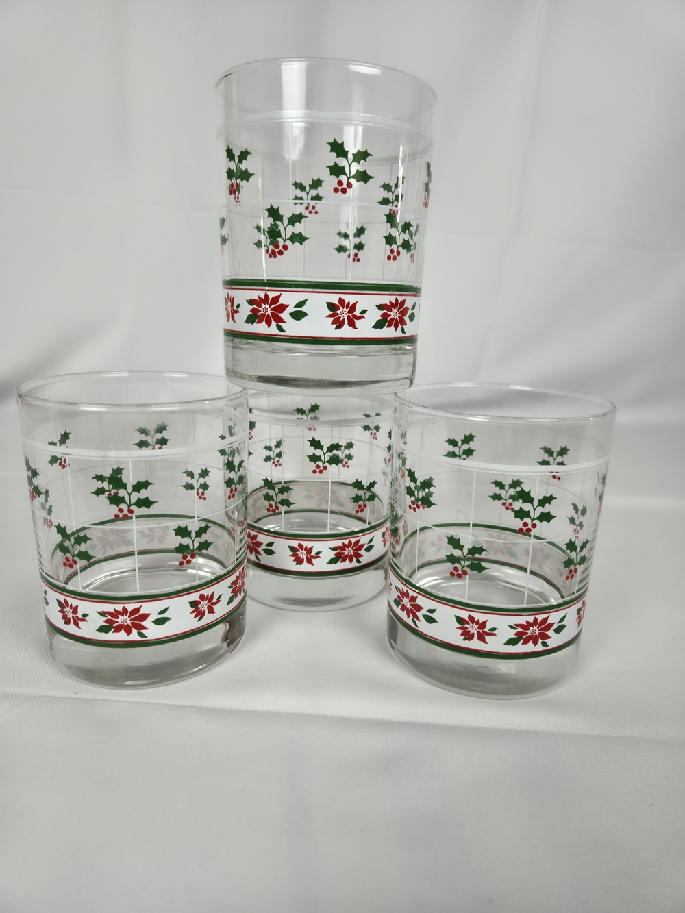 Libbey Holiday Holly and Poinsettia Glass Tumblers in Red and Green